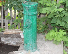 В частном секторе Покровска демонтируют водоразборные колонки