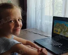 Українознавчий компонент: Покровський ліцей №2 вчить евакуйованих за кордон дітей