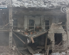 Мирноград після ворожого обстрілу: пошкоджені заклад освіти та приватні будинки