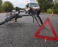 Смертельное ДТП между Покровском и Мирноградом: «скорая» сбила велосипедиста (обновлено)