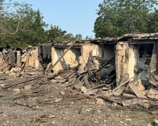 Скинуті на Мирноград авіабомби та спрямовані на цивільних 35 БпЛА: у поліції повідомили про обстріли Донеччини 5 червня