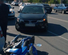 У Добропіллі «Kia» протаранив скутер