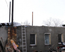 Погорельцу из Мирнограда требуется помощь в восстановлении дома
