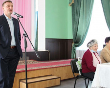 Андрей Аксенов обсудил с ветеранами Добропольщины проблемы и перспективы развития громады