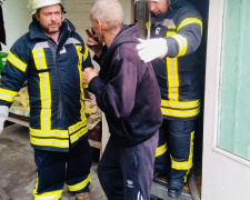 У Покровську добровільна пожежна команда врятувала життя людини з інвалідністю