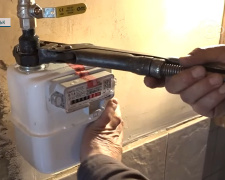 Покровські газовики відновили встановлення лічильників у багатоквартирних будинках