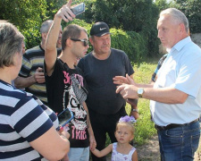 Жители Мирнограда протестовали против проблем с водоснабжением