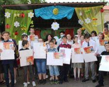 Вихованці центру «Милосердя» отримали подарунки до Дня захисту дітей