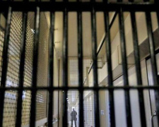 За умышленное убийство двух человек житель Мирнограда приговорен к пожизненному тюремному заключению