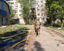 Поліцейські евакуювали з Покровська поранених і людей, чиї рідні загинули