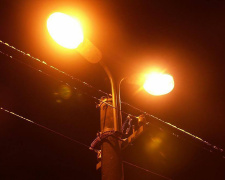 У кількох громадах Донеччини заявили про відновлення освітлення вулиць