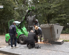 Пам’ятник Леонтовичу з Покровська прикрасив вінницький парк (сюжет)