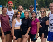 Чемпионат области по пляжному волейболу: у покровских спортсменов – три комплекта наград