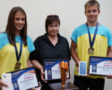 За перемогу в Чемпіонаті Європи покровських черлідеров відзначили преміями та подарунками