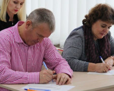 Учні та керівництво Покровська долучились до написання Всеукраїнського радіодиктанту єдності