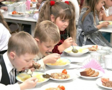 В Покровске изменится стоимость питания в школах и детских садах