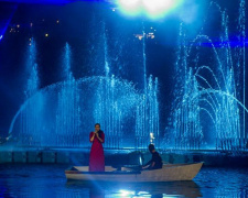 Феерия музыки, фонтанов и света. «Донецксталь» подарила ко Дню шахтера незабываемое шоу на воде