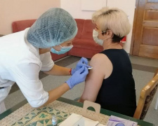 В Покровске проходит массовая вакцинация от COVID-19