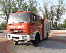Покровська громада отримала в подарунок пожежну машину з Німеччини