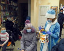 В Покровске для особенных детей приготовили 2000 новогодних подарков