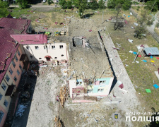 Наслідки вчорашнього обстрілу Мирнограда показали у поліції Донеччини