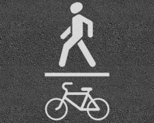 Кабмин ввел новые правила для пешеходов и велосипедистов