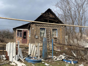 Четверо людей постраждали внаслідок російських обстрілів Донеччини 19 березня