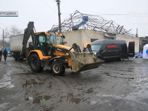 Дивом обійшлося без жертв: у Новогродівці усувають наслідки обстрілу