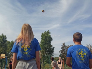 В Покровске стартовал городской турнир по волейболу