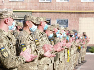 Урочисте шикування до Дня захисника України відбулось у Покровсько-Ясинуватському ОМВК