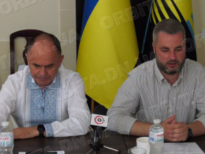 Шлях до співпраці. Покровська громада підписала меморандуми з Хустом та Жовквою