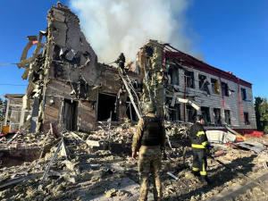 У Мирнограді загинули люди, на Добропілля скинули бомби: про наслідки ворожих обстрілів повідомила поліція Донеччини