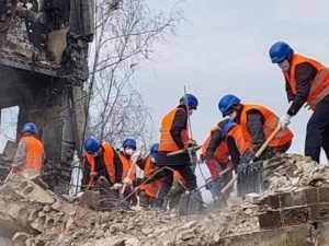 Збільшено оплату за суспільно корисні роботи на прифронтових територіях