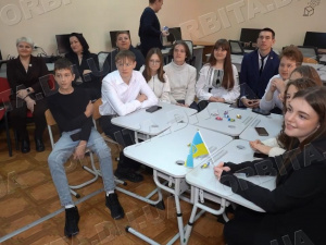 «Мова єднання»: інтелектуальна гра об’єднала учнів Донеччини, Львівщини та Черкащини