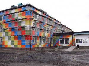 Лучшее – детям: в Новодонецком капитально ремонтируют детские сады и школы