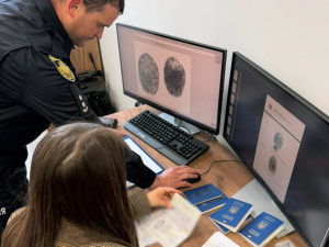 Відбитки з ID-документів допомагатимуть встановлювати особи зниклих безвісти