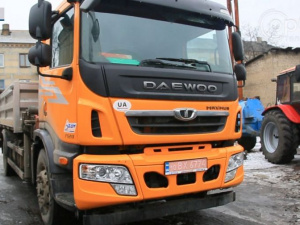 Працювати попри все. Новогродівські комунальники мають новий вантажний автомобіль Daewoo Maximus
