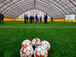Перший стадіон у рамках національної програми «Велике будівництво» на Донеччині відкрили в Краматорську