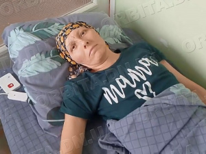 «Мама сильна, але їй потрібна підтримка»: переселенка з Мирнограда бореться з онкологією