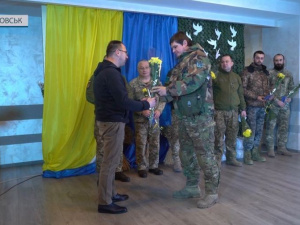 Час новин. Низький уклін захисникам України! У Покровську пройшли урочистості на честь ЗСУ