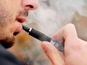 Від завтра в Україні будь-яке куріння у громадських місцях – під забороною