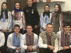 Студенты ДонНТУ поздравили Покровск и Мирноград с Рождеством