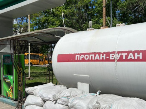 В Україні призупиняють держрегулювання цін на пальне
