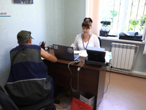 Субсидії та тверде паливо: село Перше Травня відвідав мобільний офіс УСЗН