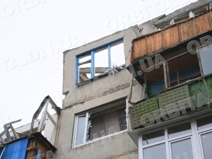 Сертифікат замість дому: як покровчани починають життя заново