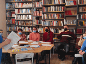 Проект «Мой город» от компании «Донецксталь» подарил новую жизнь библиотеке в Лысовке