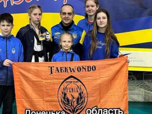 Двічі переселенець Сергій Жувака готує нових чемпіонів з тхеквондо