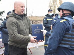 У Покровському районі представники ДонОДА нагородили рятувальників
