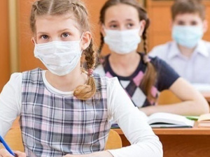 Минздрав объявил о COVID-вакцинации детей от 12 лет