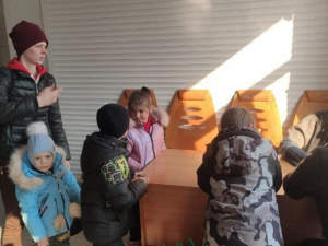 Понад 90 тисяч мешканців Донеччини за місяць виїхали на поїздах у центральні та західні регіони України